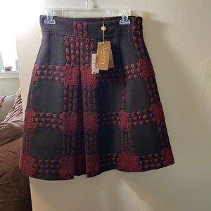 Womens GUCCI skirt| NWT| EU 40
